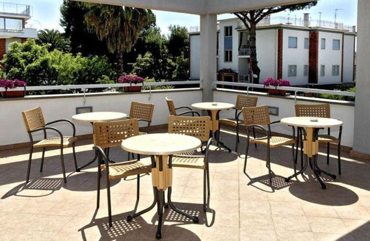 Hotel Mare Azzurro Terracina Eksteriør billede